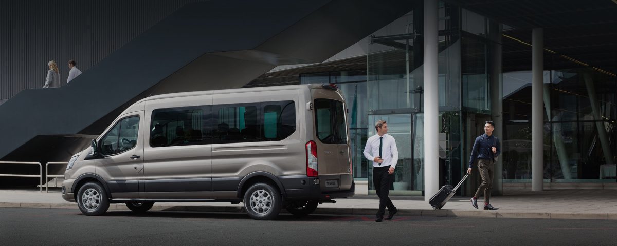 heathrow-airport-minibus-hire-with-driver