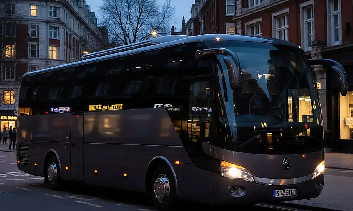 35 seater executive midi coach hire from Heathrow